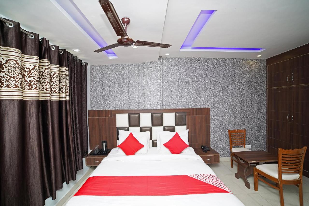 Oyo 39539 Hotel Vansh & Restaurant Kashipur Eksteriør bilde